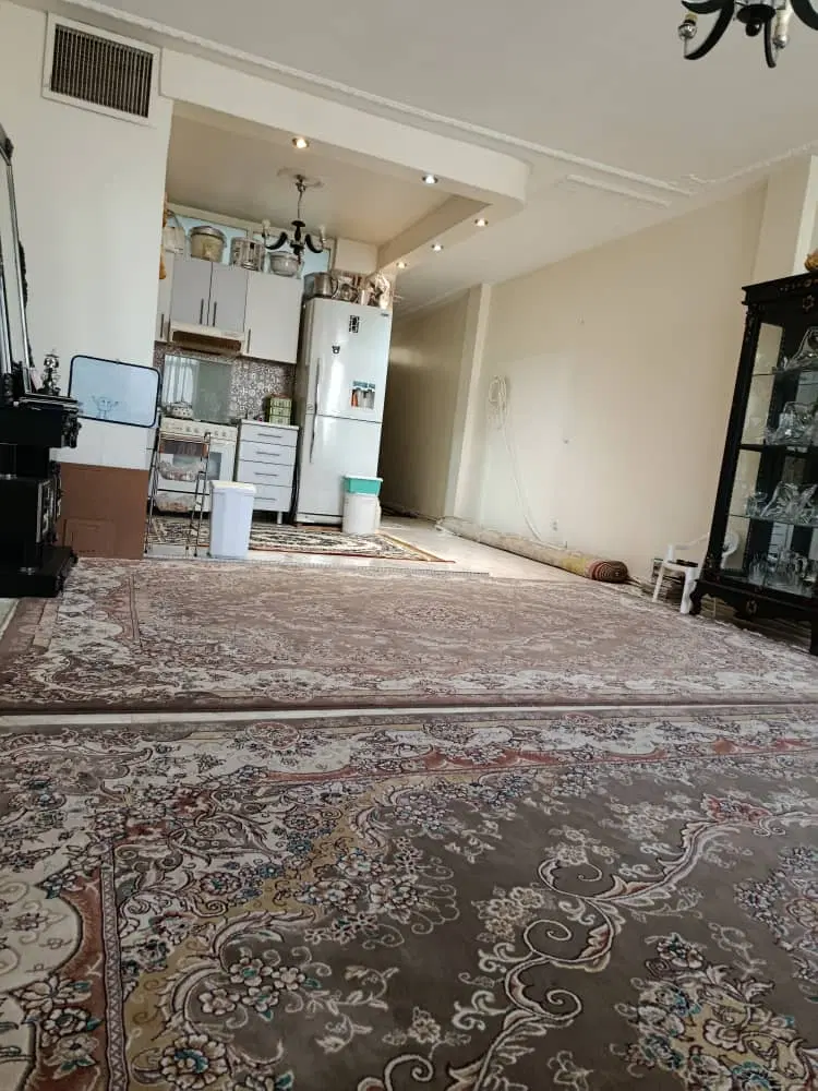 65 متر 214 شرقی  نبش سجده ای