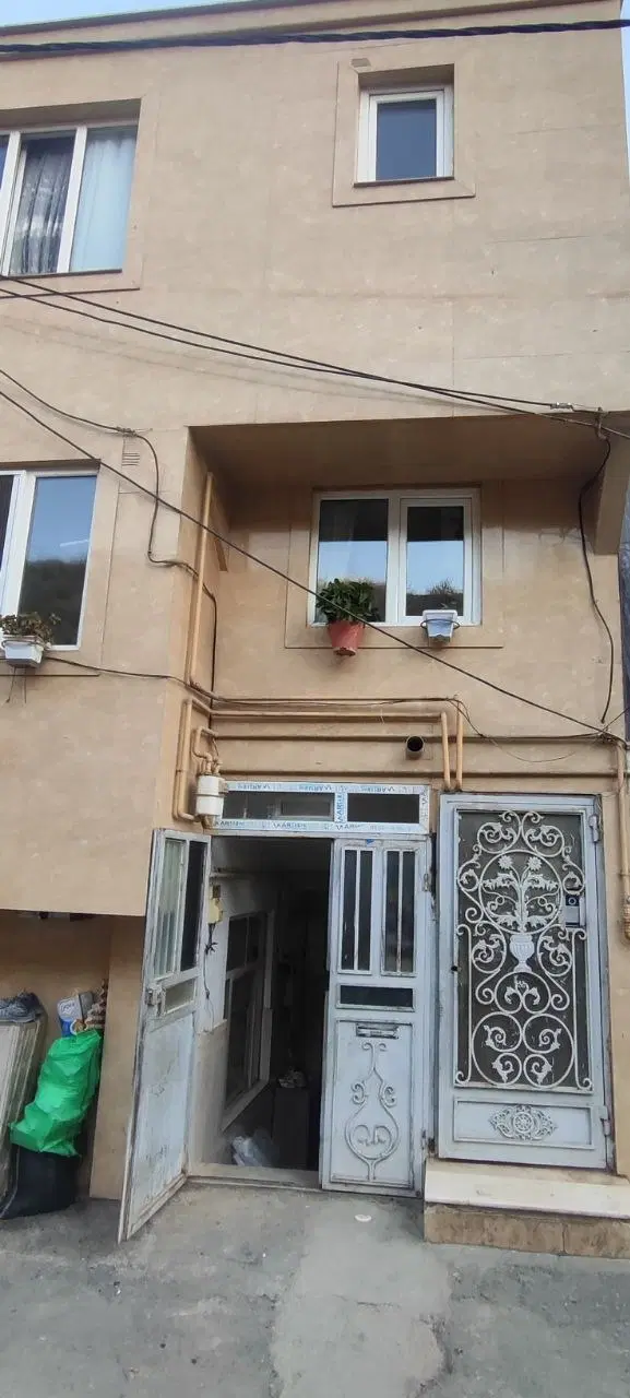 اجاره طبقه همکف ۸۰متری ورودی مجزا