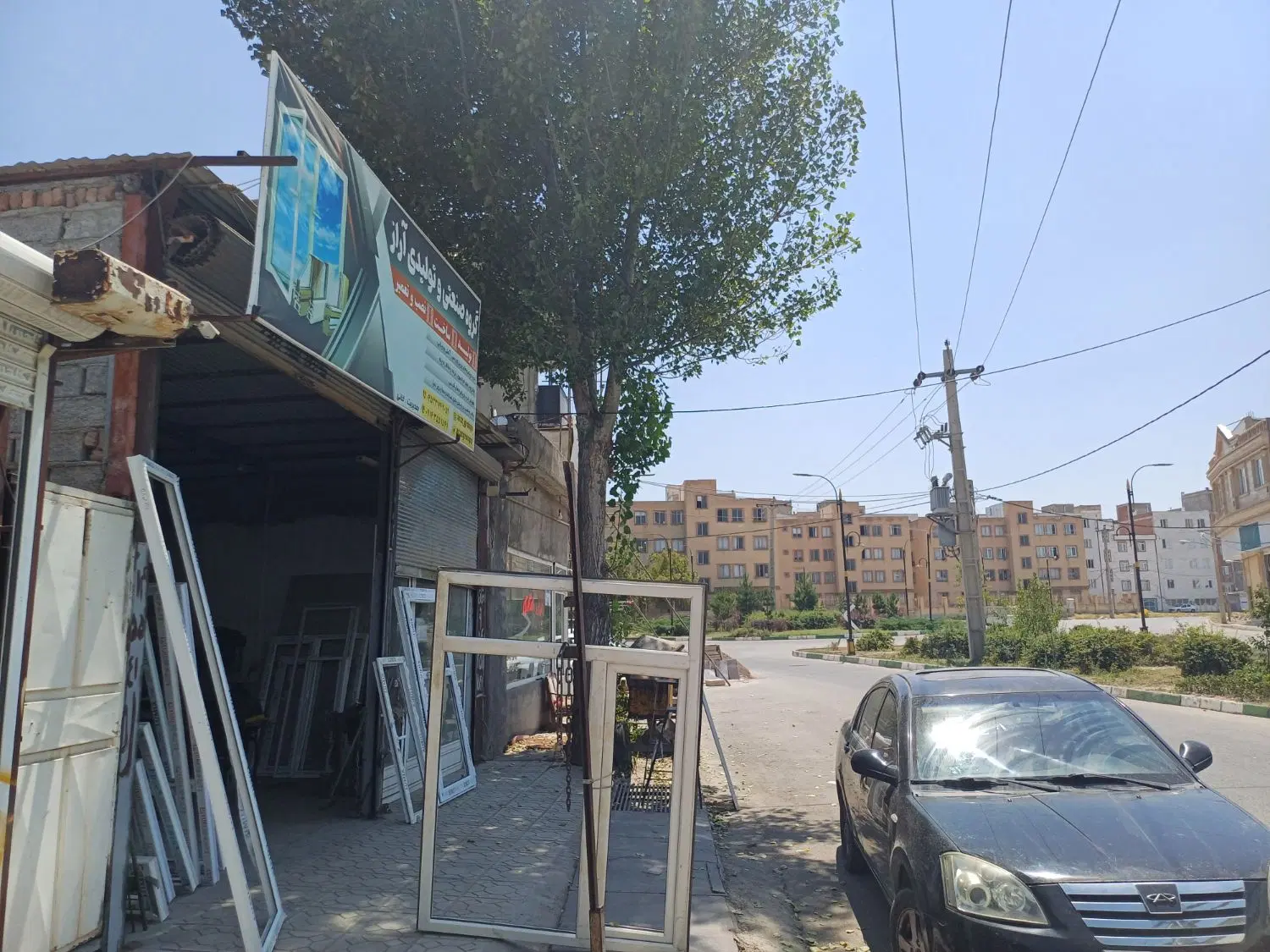 کارگاه صنعتی upvc بر خیابان