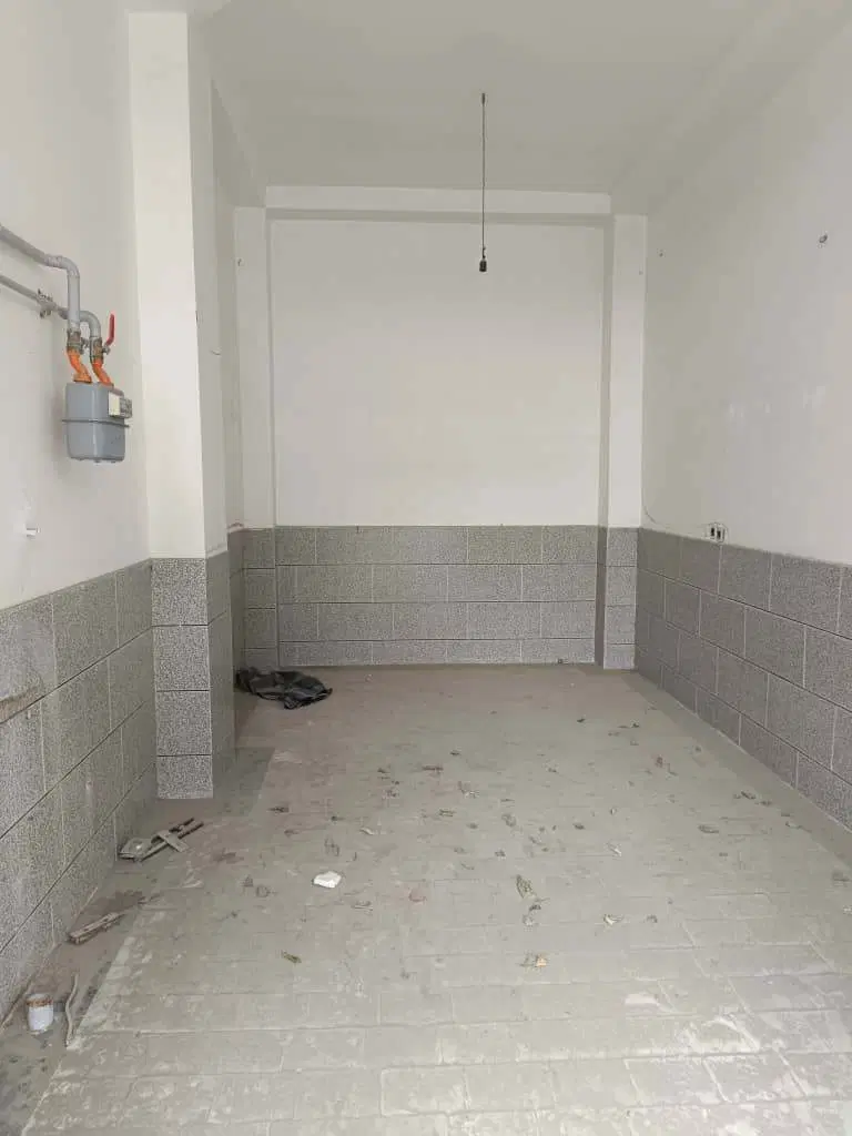 یه باب مغازه ۲۲ متری بفروش میرسد