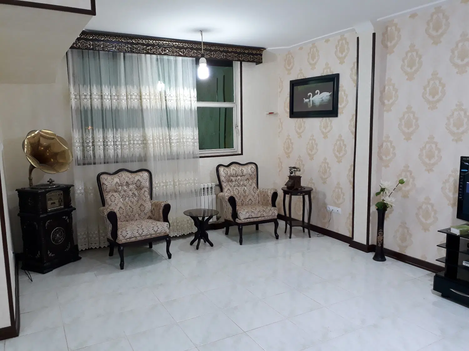 واحد مرکز شهر 94 متری
