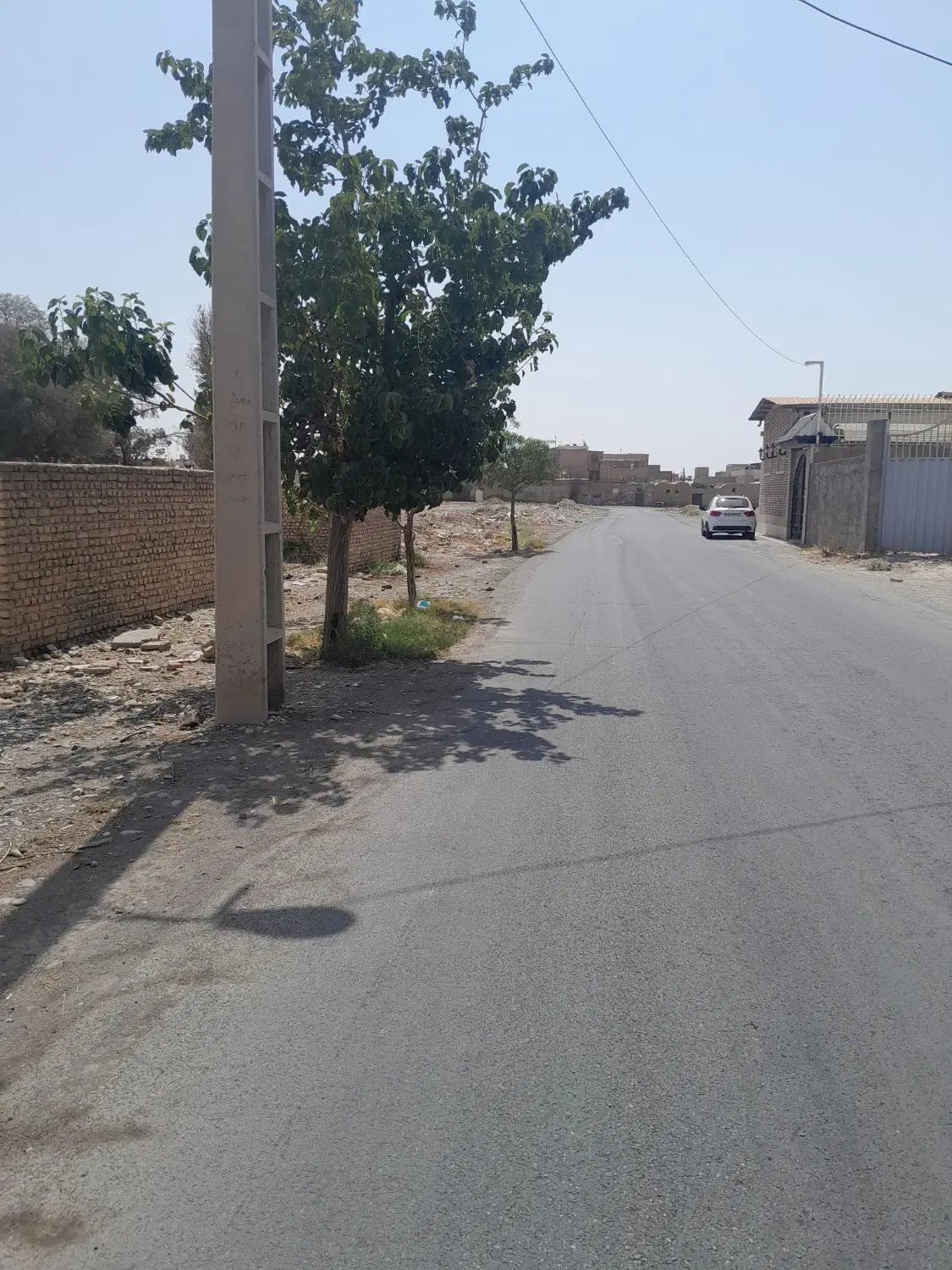 زمین ۲۴۰ متر