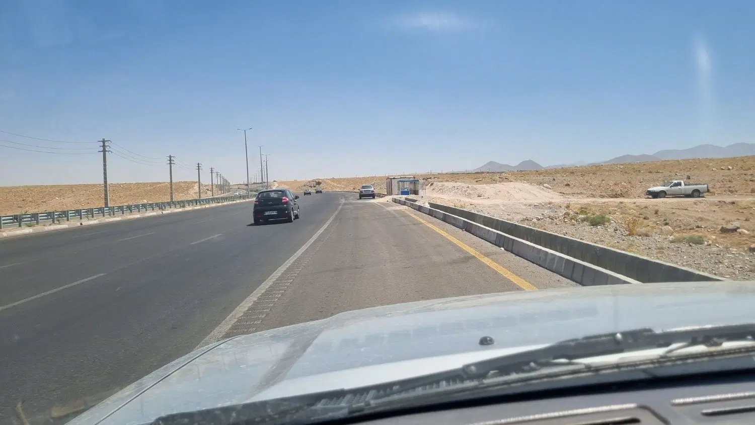 زمین بر اتوبان تبریز سهند