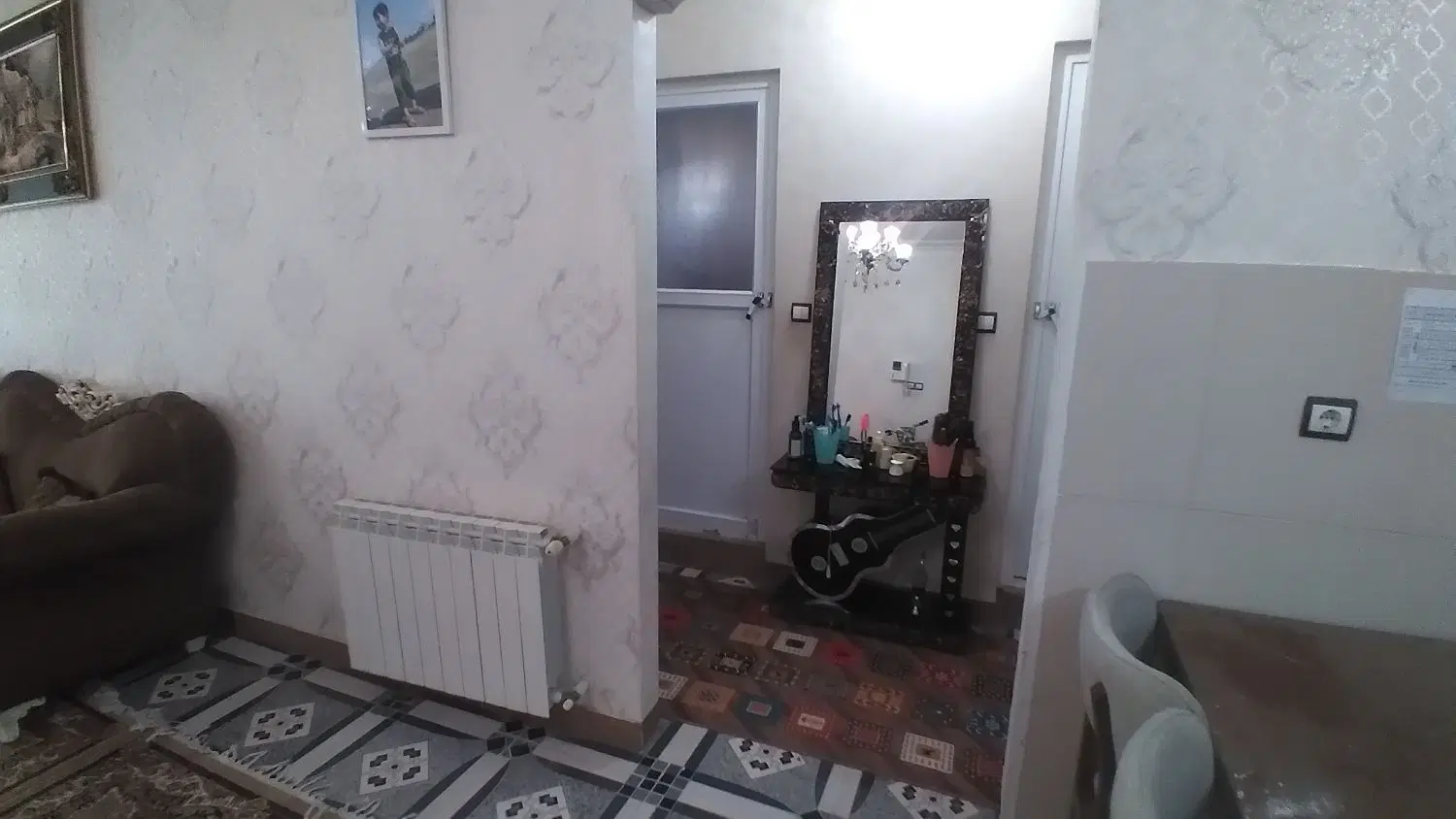 آپارتمان ۹۶ متری دو خواب  طبقه ۲