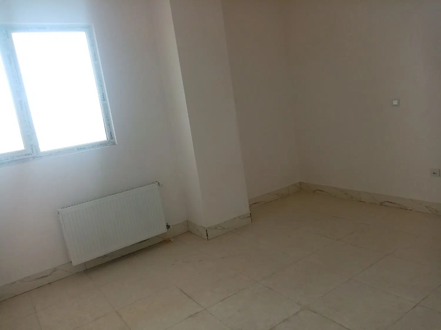 فروش واحد آپارتمان ن ساز110متری