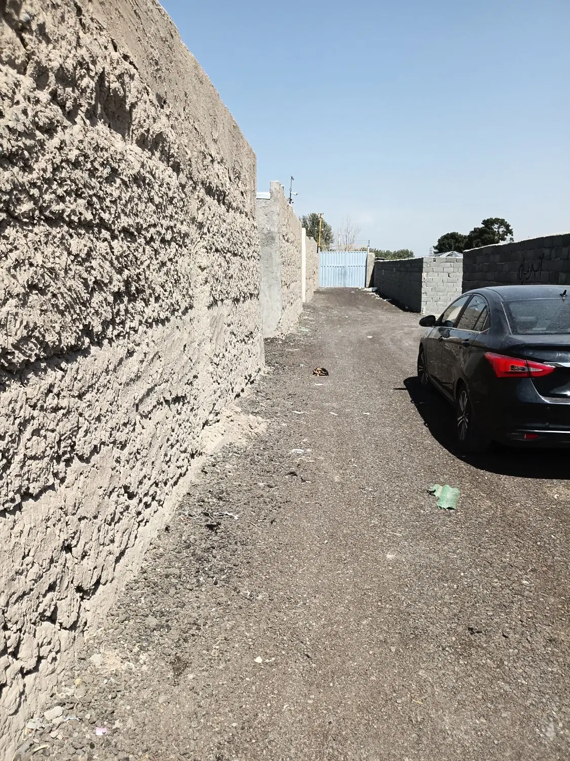 باغچه ۲۰۰ متری سند دار انشعابات تکمیل