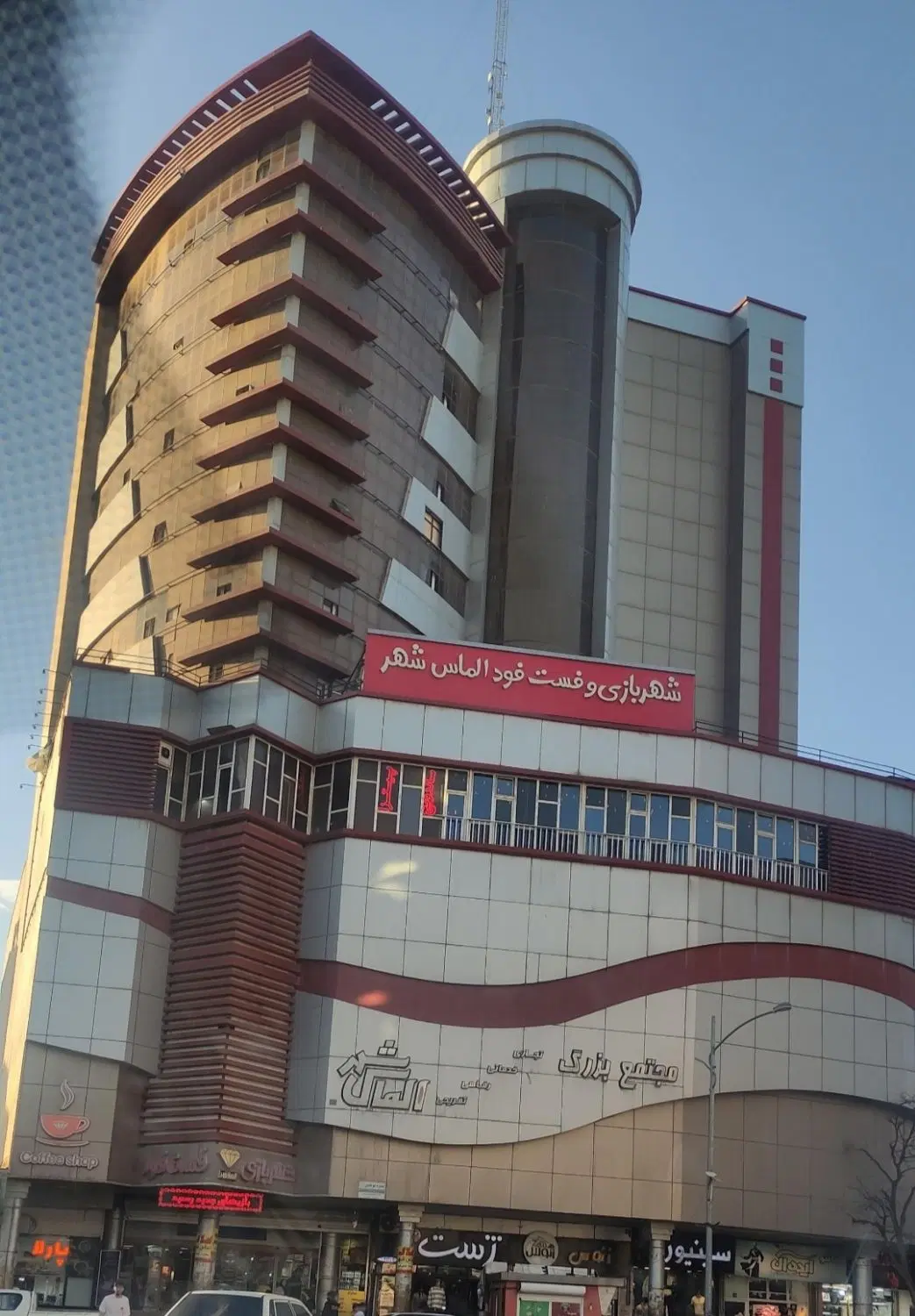 اجاره واحد خدماتی ۲خوابه