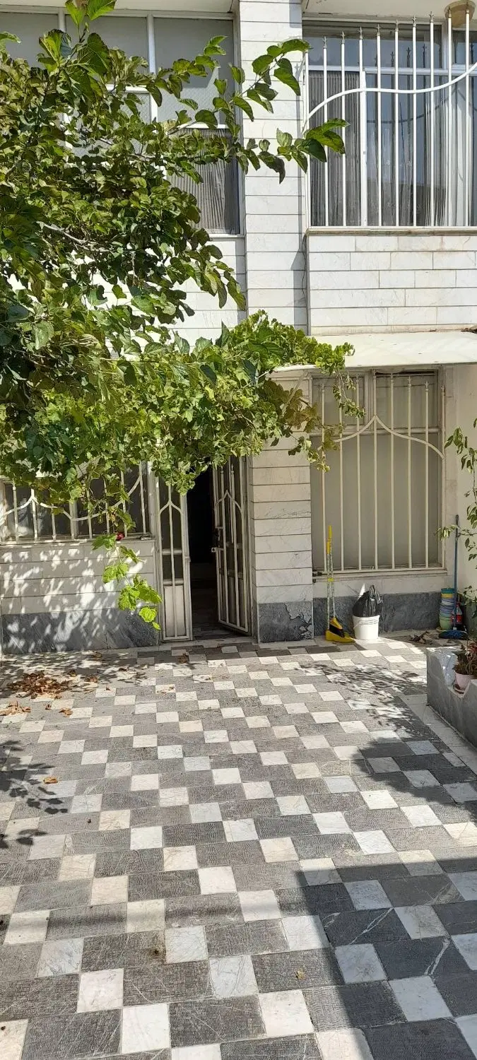 ویلایی دوطبقه ۲۲۰مترپشت مسجد قایم سند اوقافی