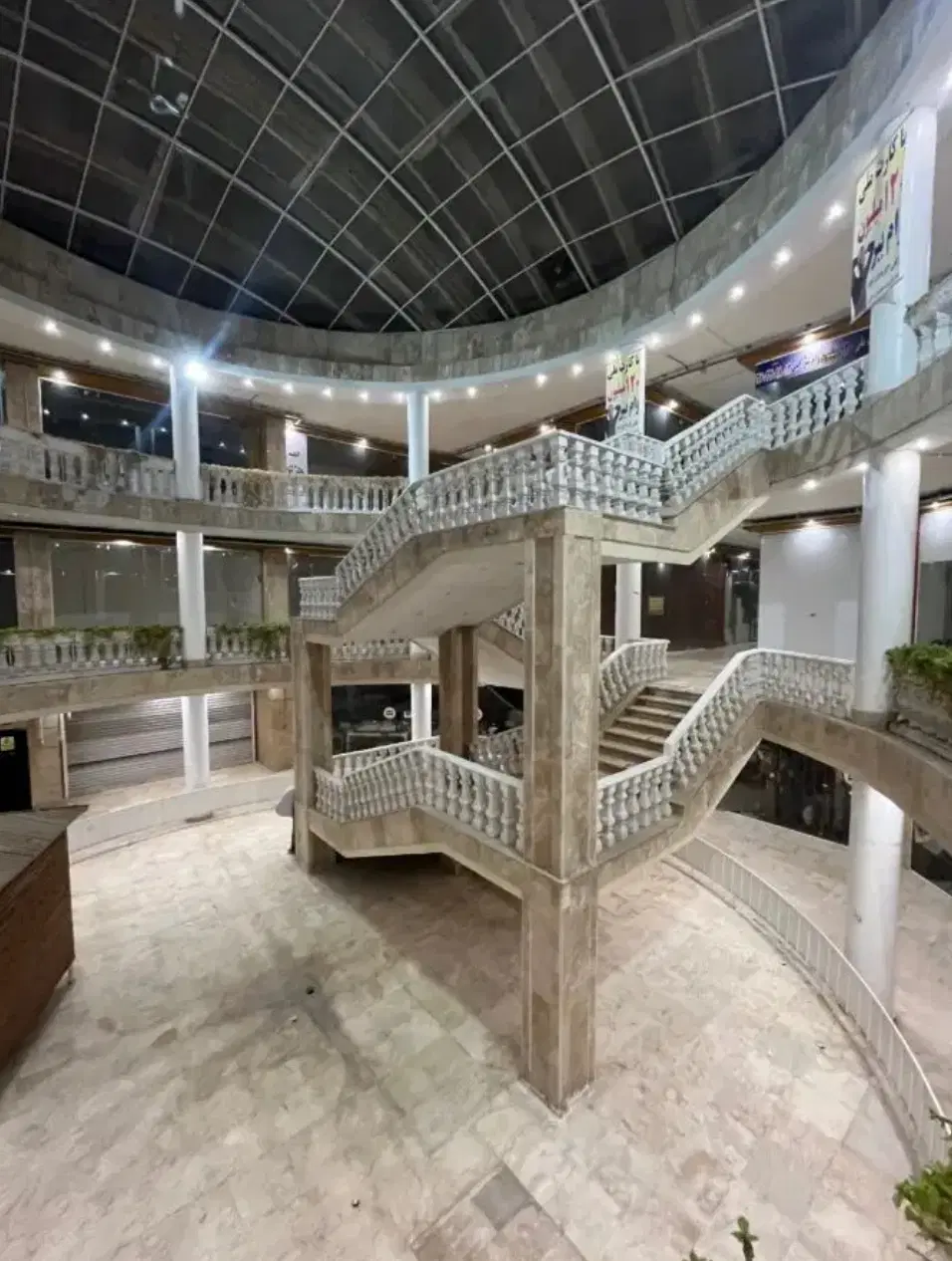 یک عدد مغازه در بازار بزرگ یوسف گنبد همکف معاوضه
