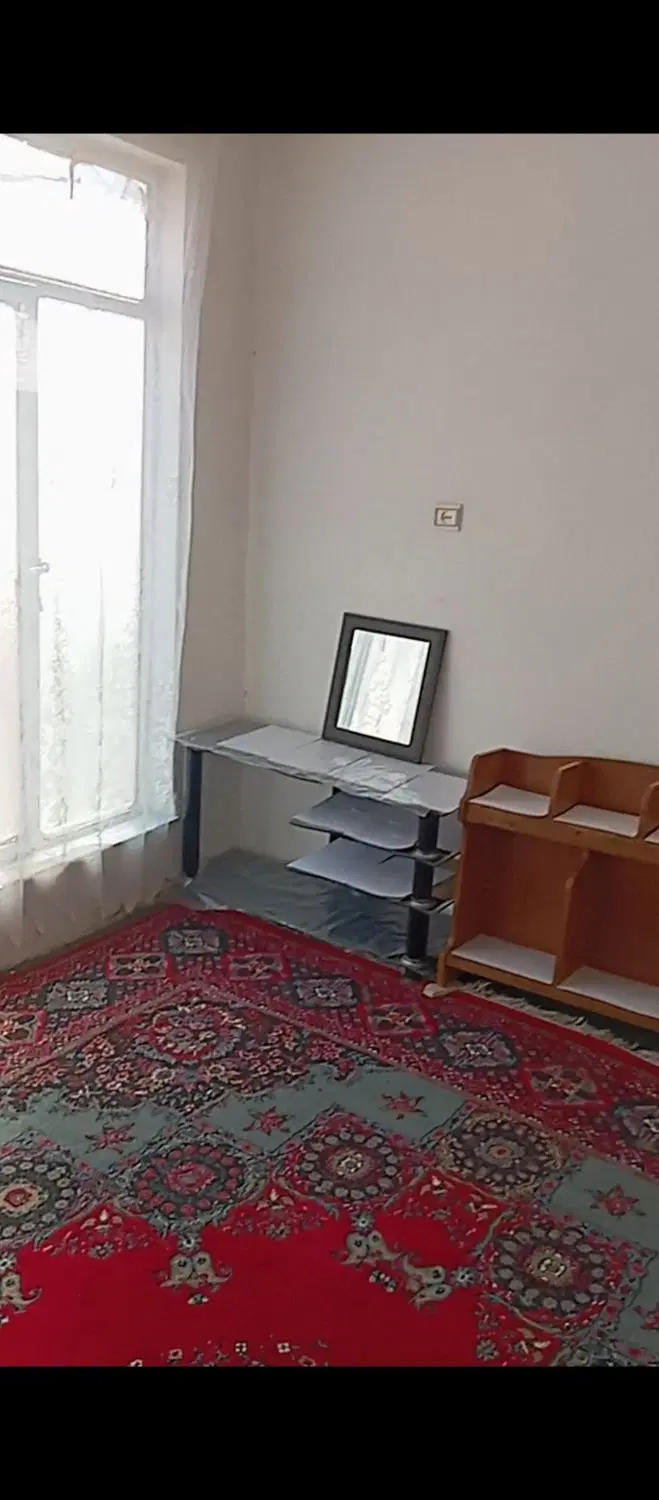 یک اتاق بااشپزخونه برای اجاره