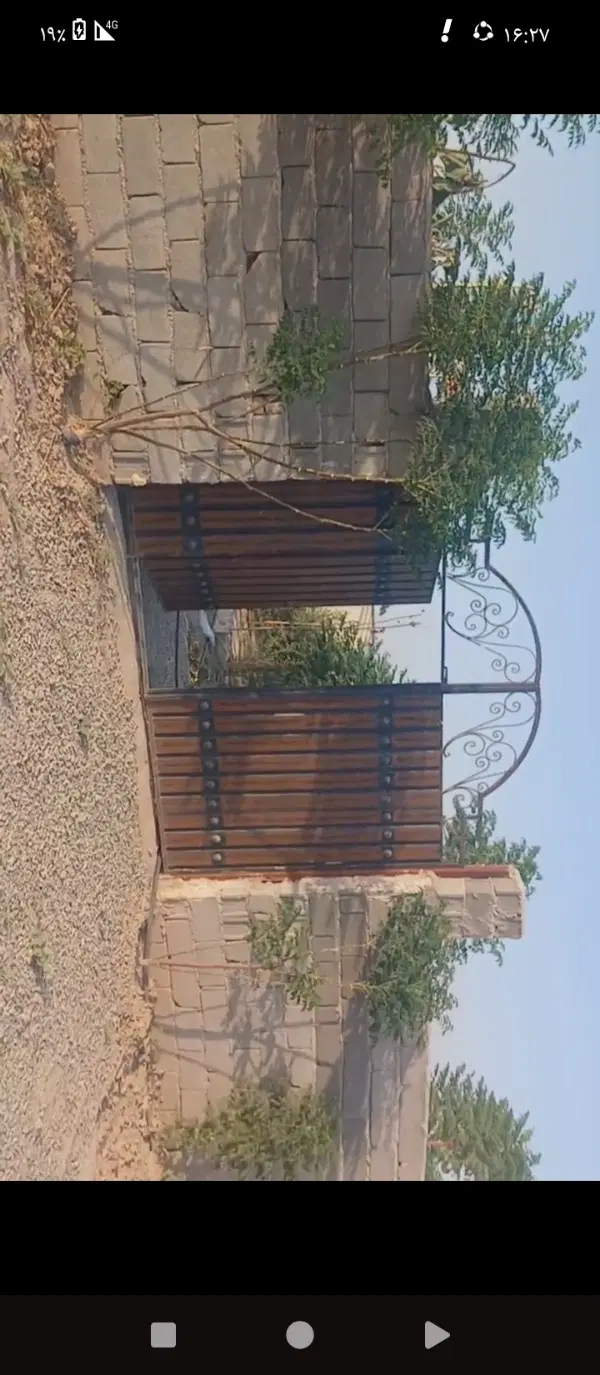باغ ۵۰۰متر سندتک برگ۱۰۰تادرخت۵ساله آب برق