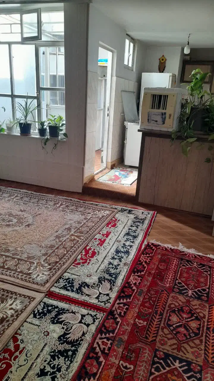 خانه ۷۰ مترمربع طالقانی