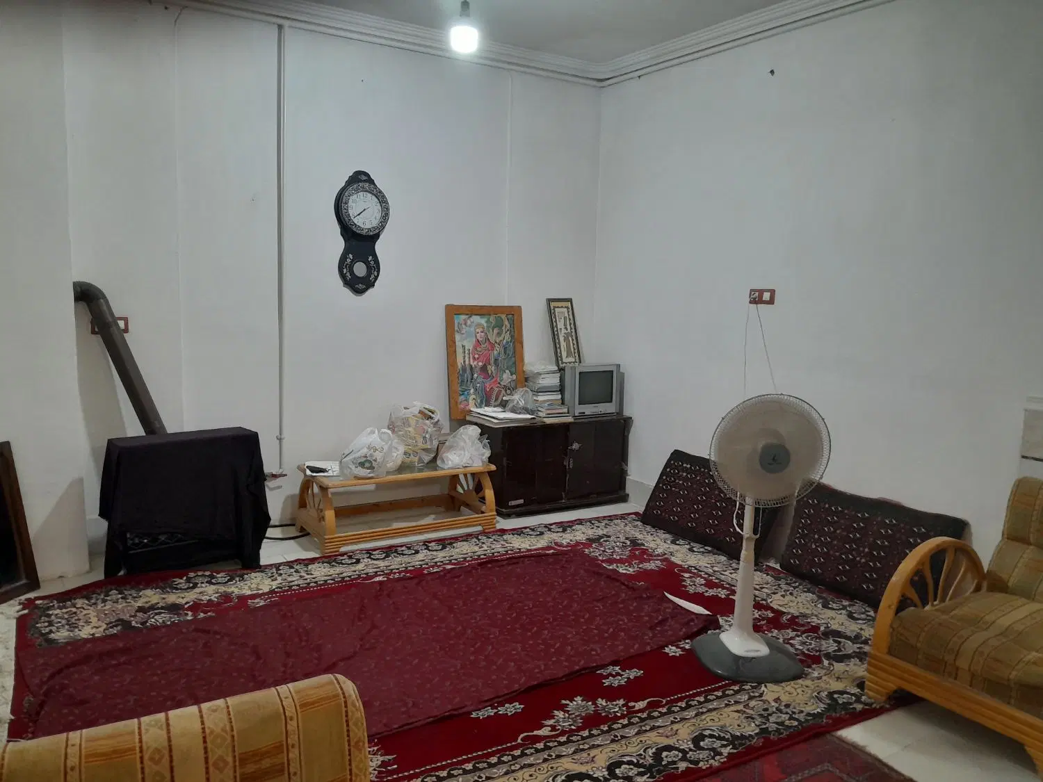 منزل دوخواب درخیابان اصلی