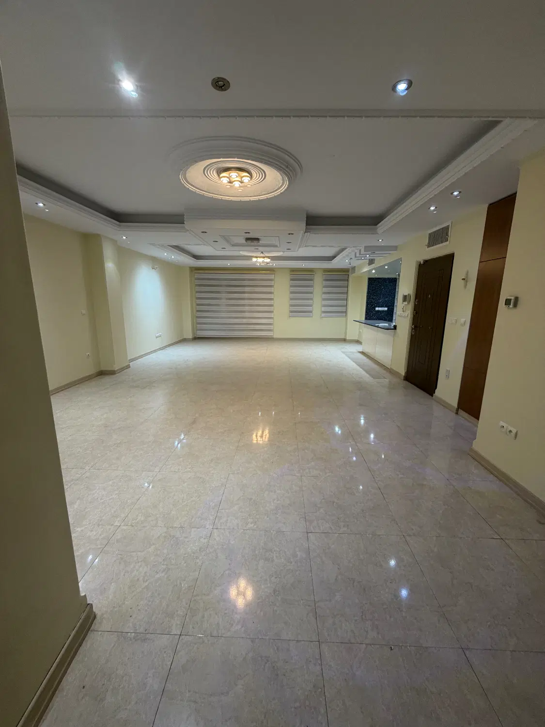۱۳۵ متر تکواحدی جنت آباد جنوبی خوش نقشه ۳ خواب