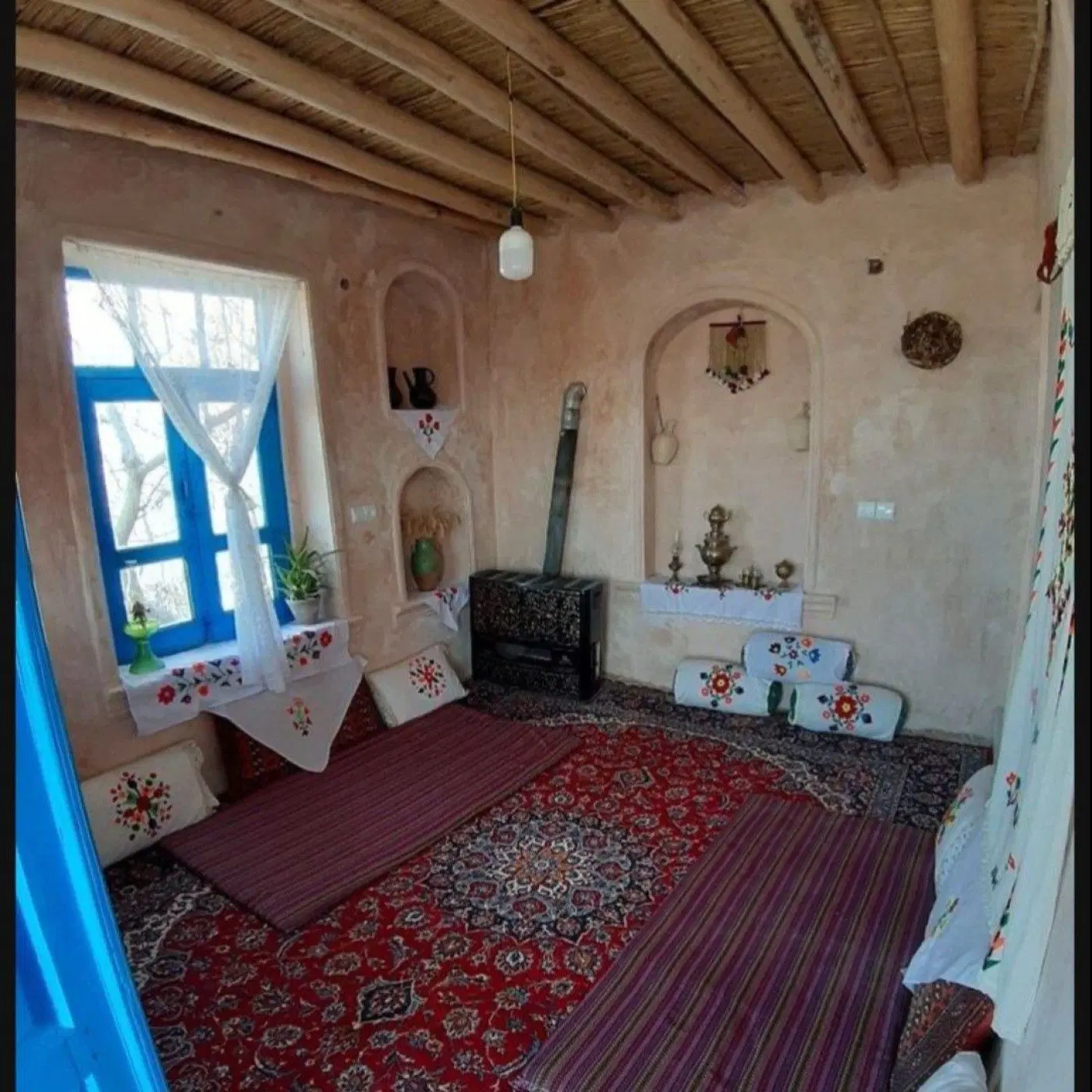 ساختمان ویلایی دو طبقه عبور جدا شهرک ولیعصر