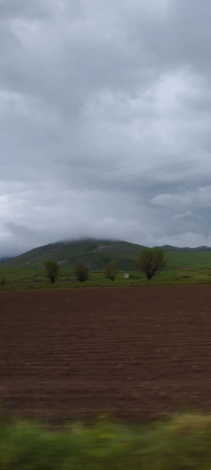 یک زمین هزار متری در نزدیک رستای قلایچی بین