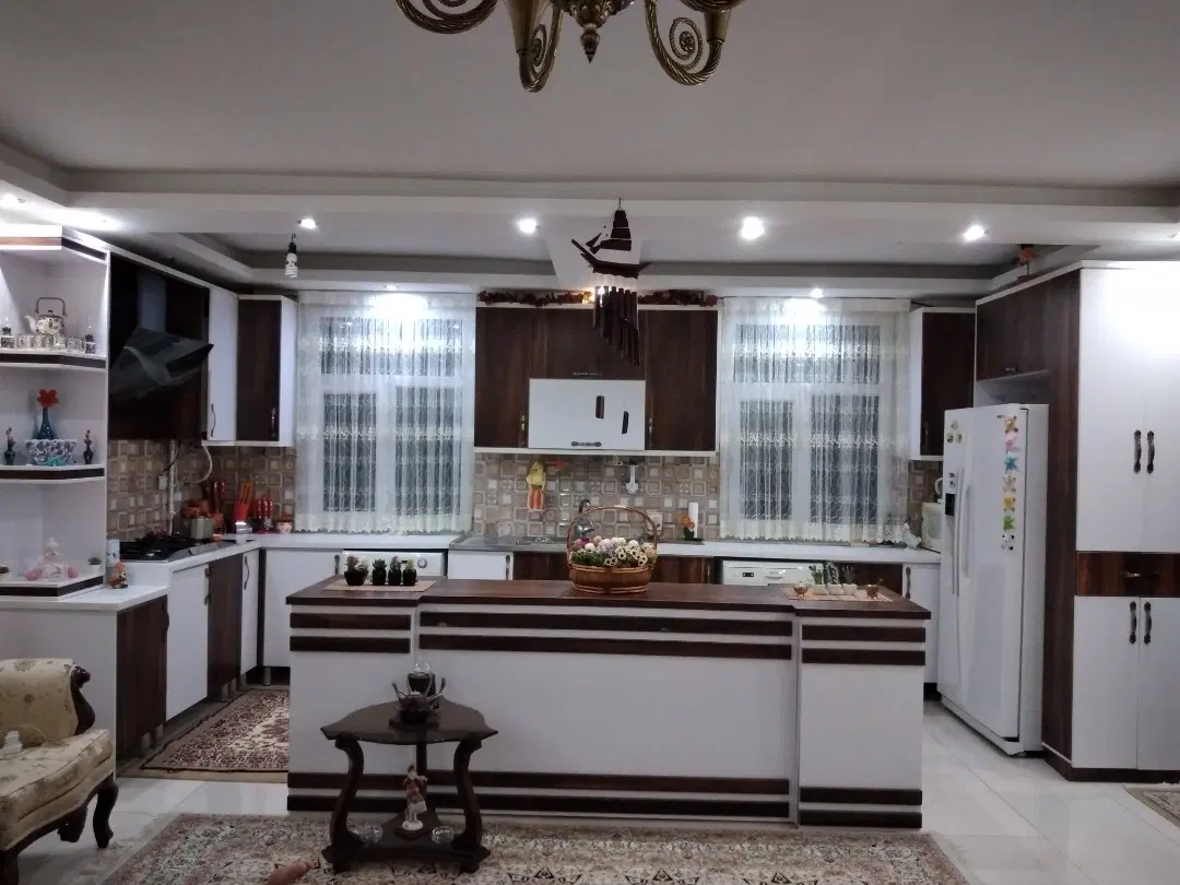آپارتمان۱۳۲متری کانال غربی
