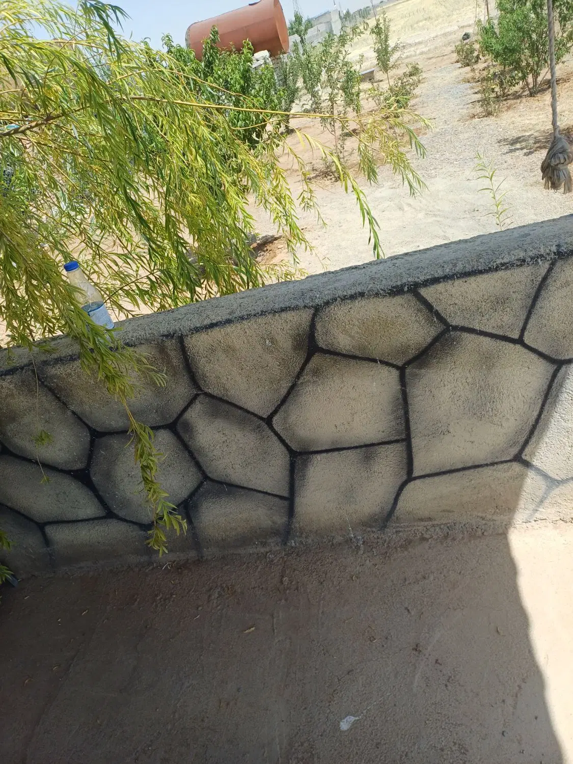 باغ با فنس و خانه