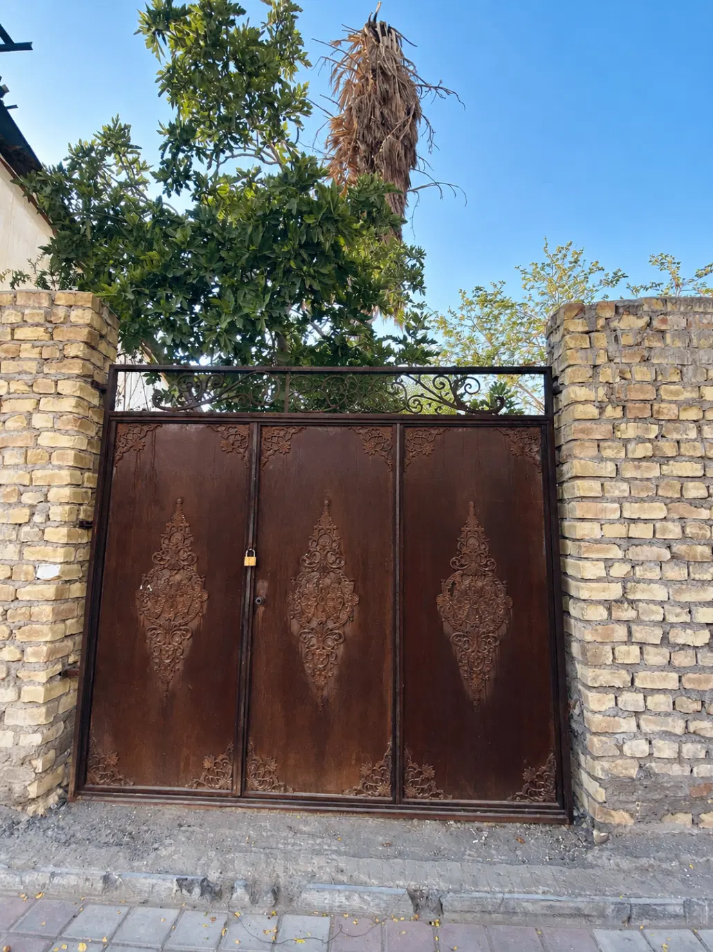 ملک با موقعیت تجاری