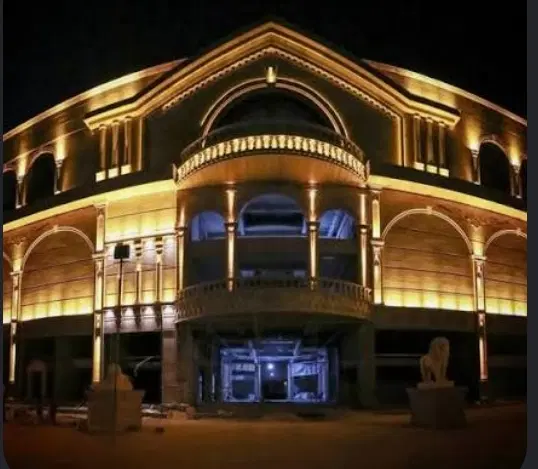 فروش مغازه واقع در مجتمع تجاری وربند لارستان