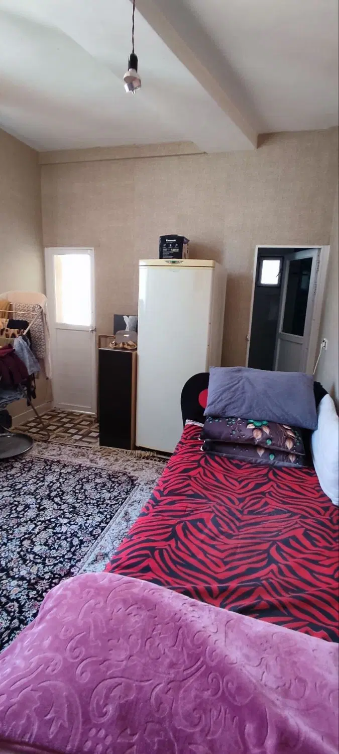 فروش یک واحد آپارتمان ۸۲ متری شریعتی