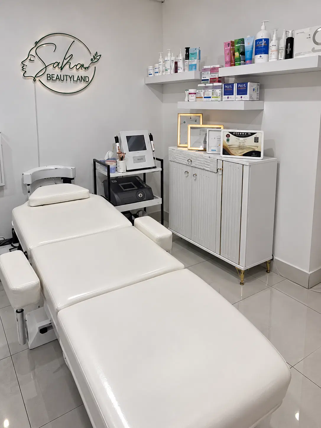 اجاره تخت در مطب دکتر زیبایی