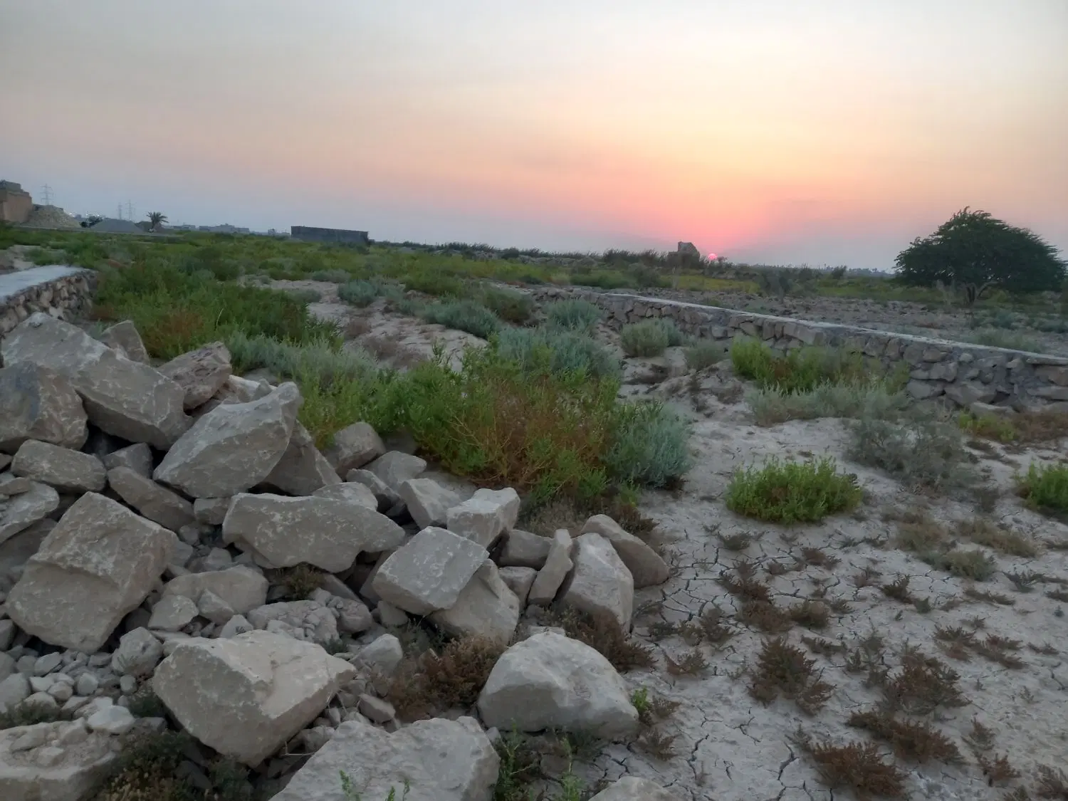 زمین جاده بحارنه