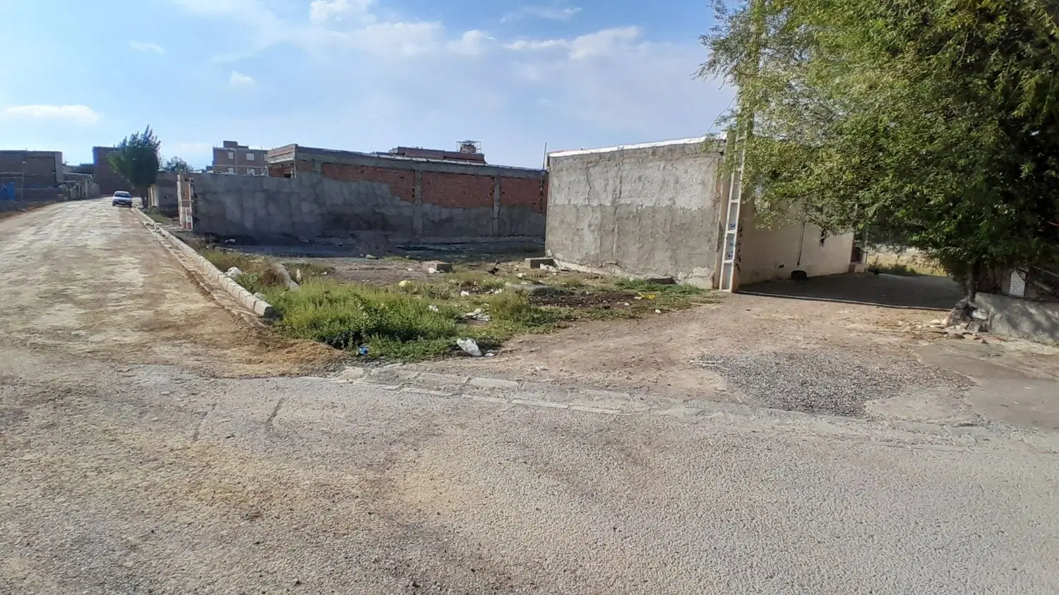زمین ۸۰ متری سه بر در ایران آباد
