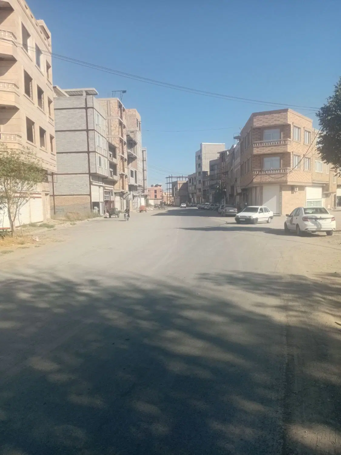 زمین در وزرا