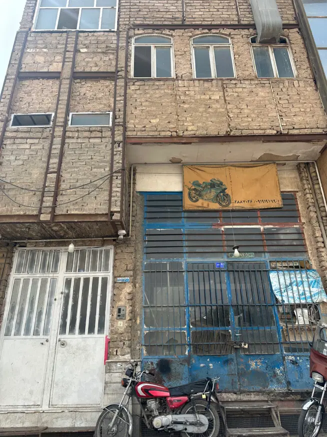 ویلایی۳۰۲متری با۲۰مترتجاری_بررسالت
