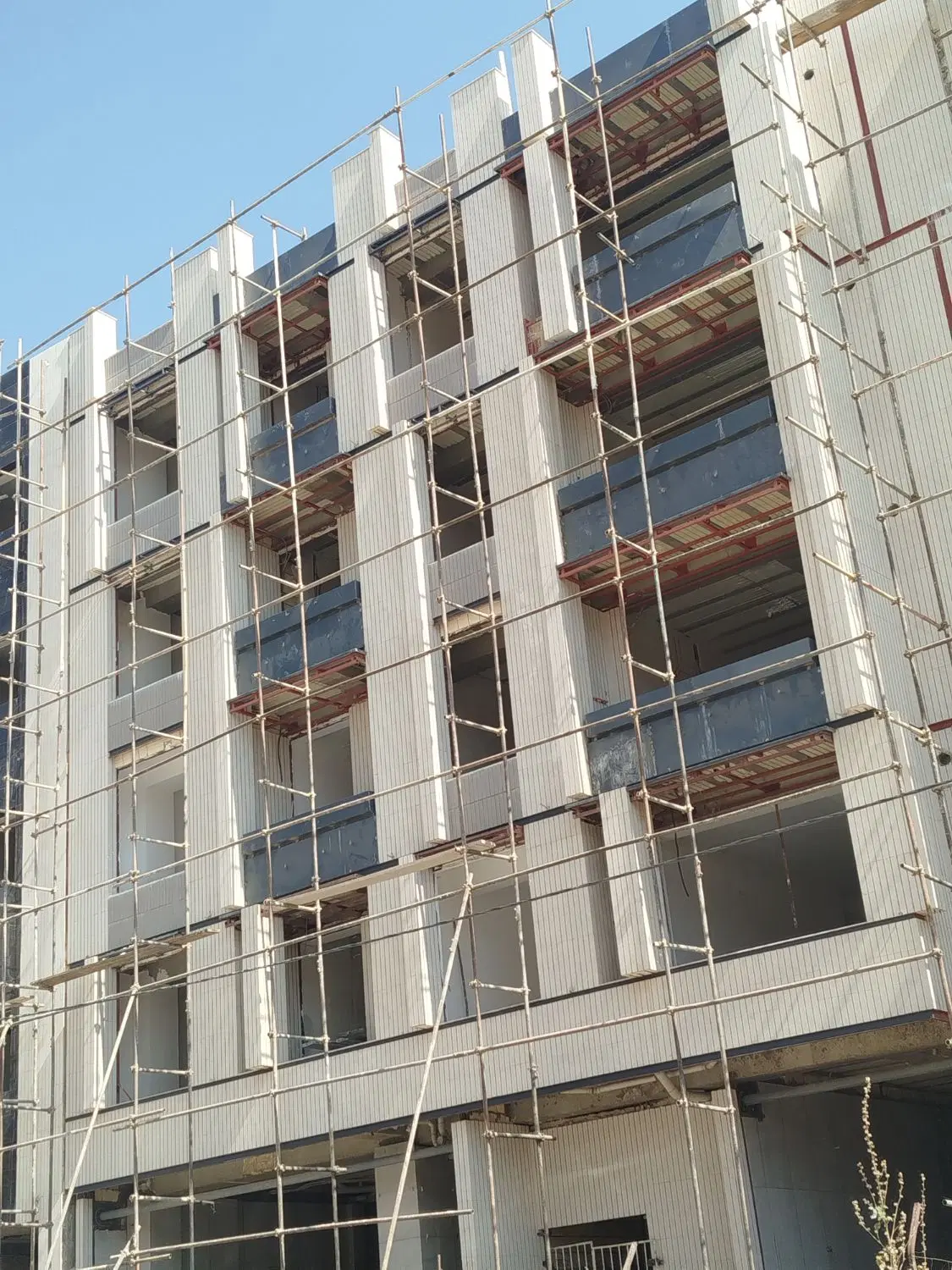 فروش آپارتمان بر اصلی خسرو آزادی بهشتی