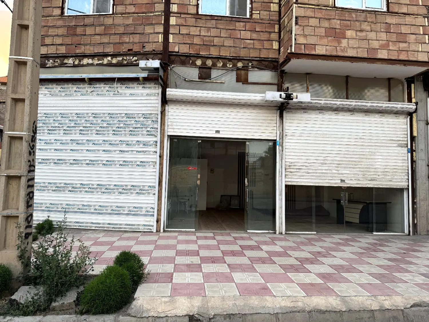 فروش دو باب مغازه خیابان طلوع