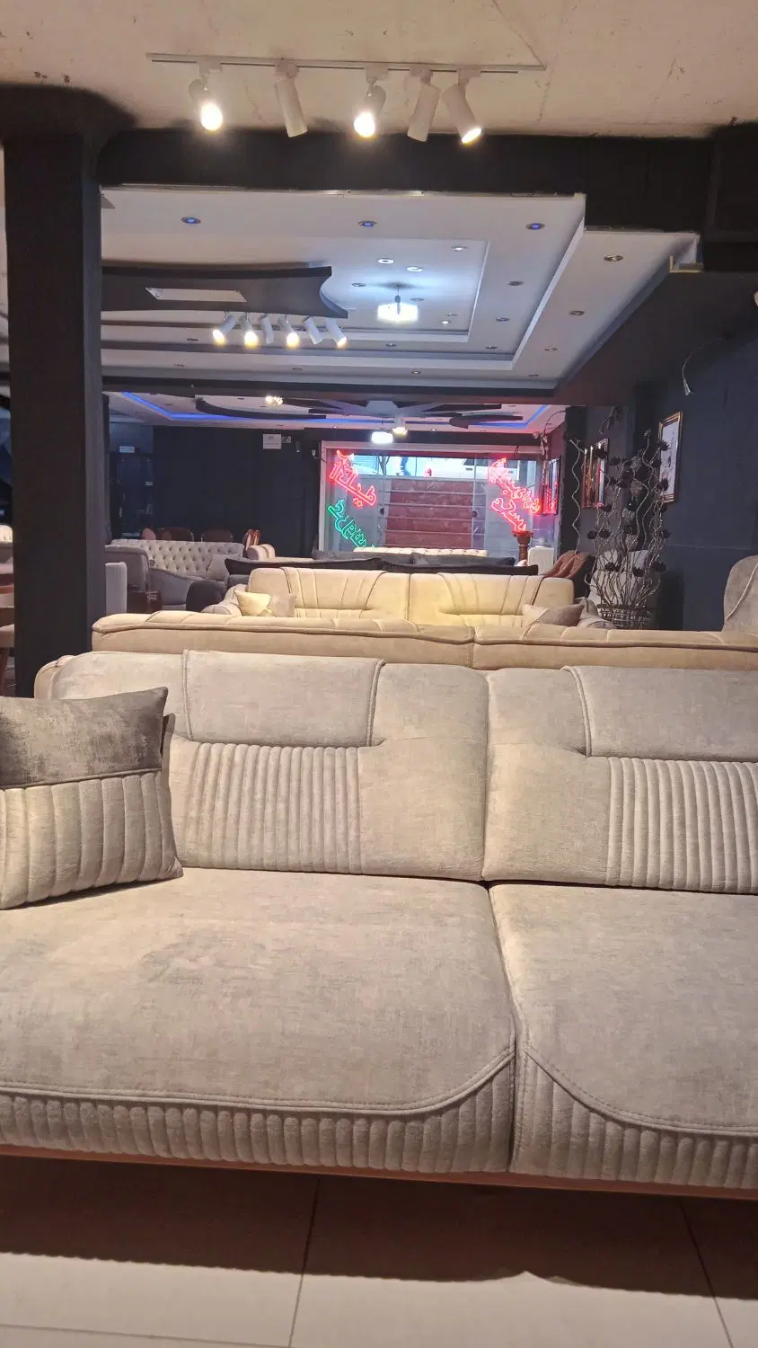 مغازه ۱۸۷متر تجاری سی متری دوم مناسب تمام مشاغل