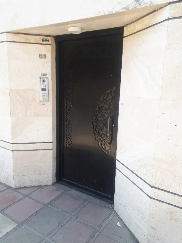 آپارتمان ۳خوابه خیابان ظفریه طبقه 1