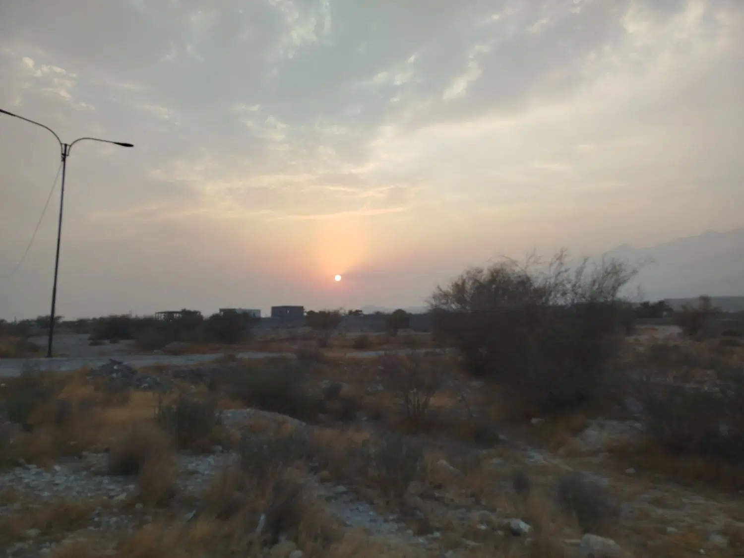 زمین سرخون پشت باغ شمشاد