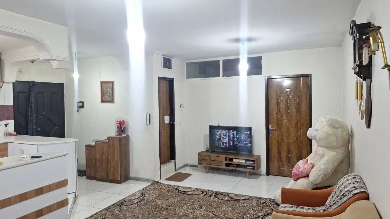 فروش یه واحد ۶۵ متری  در داخل کمالشهر مرکز شهر