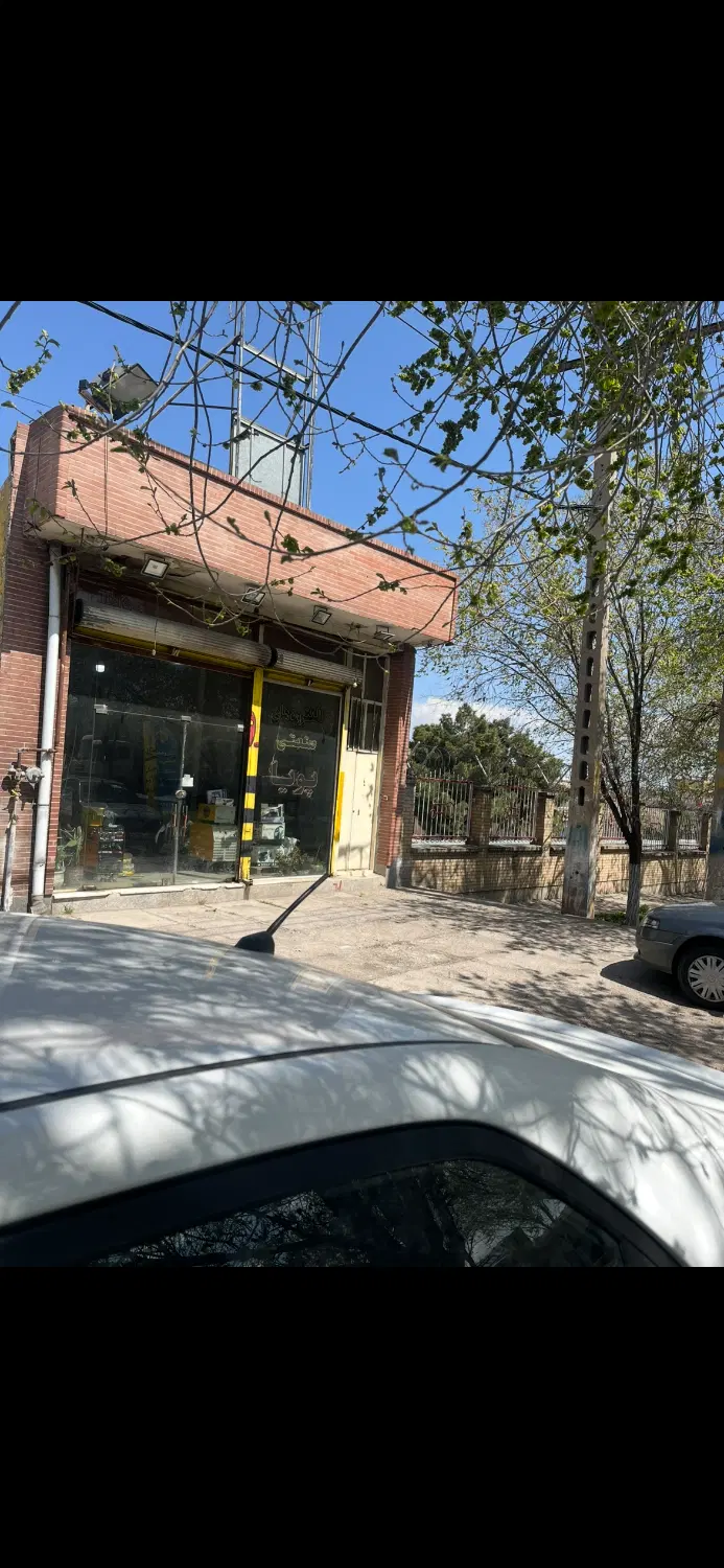 اجاره مغازه چسبیده به دیوار تراکتورسازی