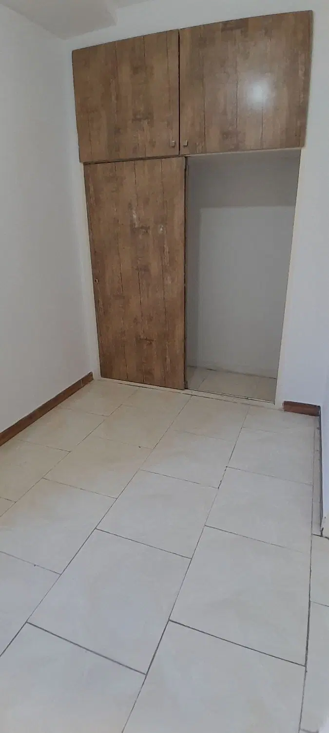۳۹ متر ط دوم با اسانسور  ۸ساله وام ۱۲۸۰ زوجین