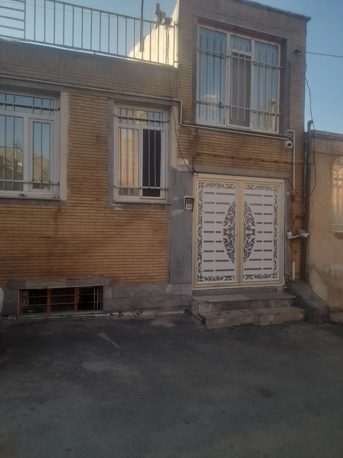 خانه فروشی ازنا شازند