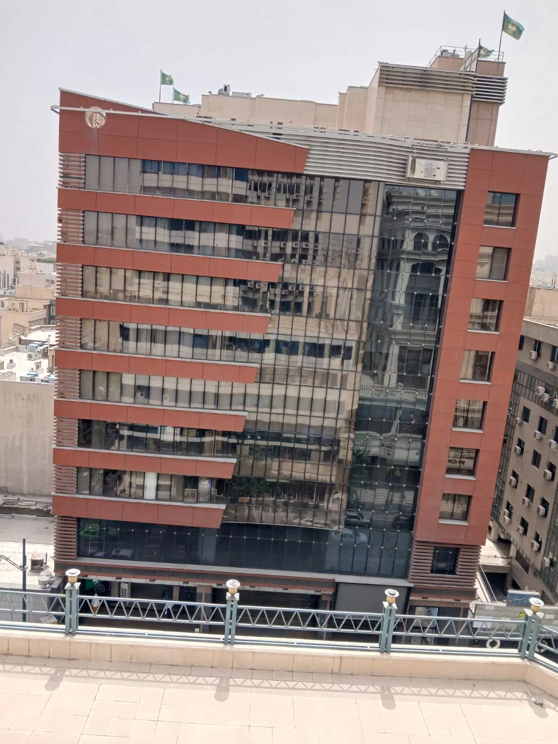شریعتی جنب مترو شریعتی 95 متر اداری