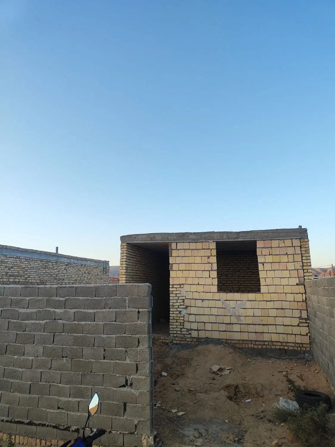 خانه نیمکاره