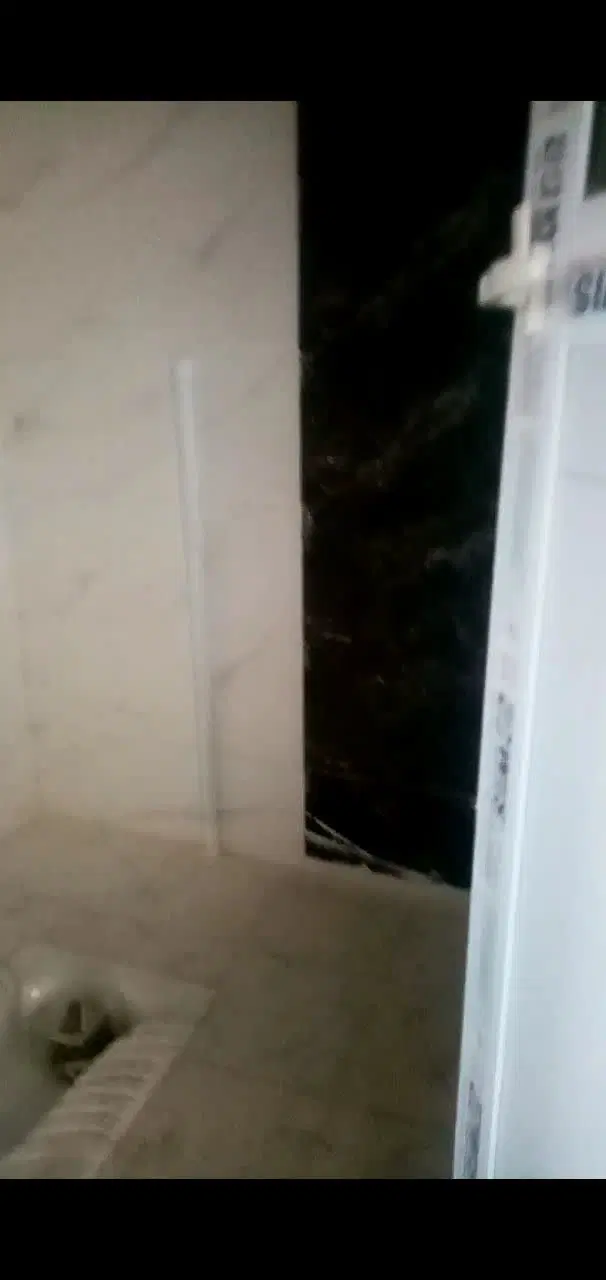زمین و خانه
