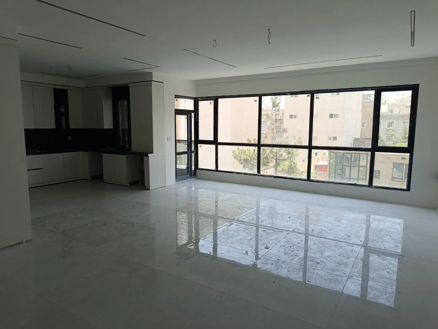 ۱۶۵ متری تک واحدی حسابی شمالی