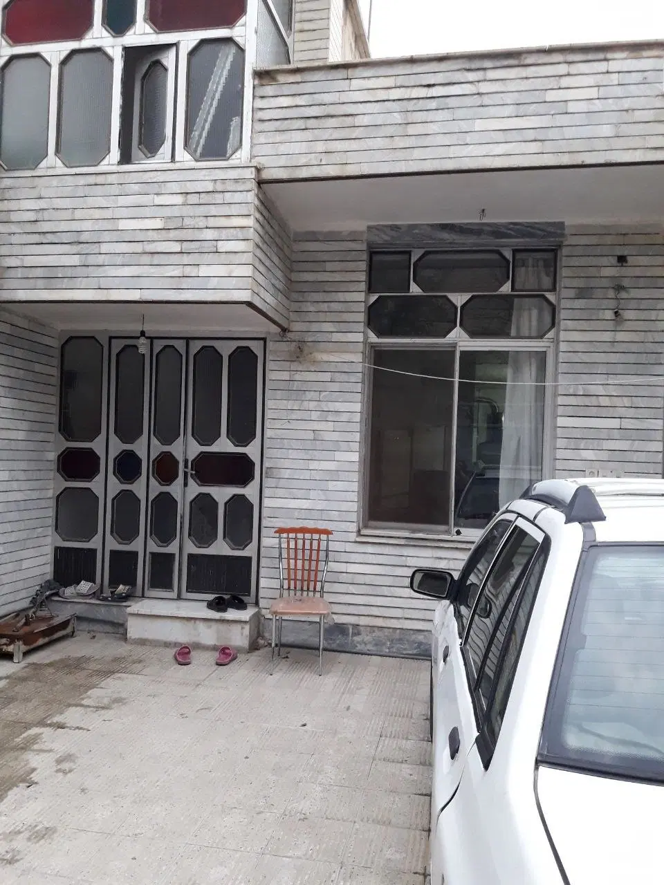 فروش خونه ویلایی دارای سند تک برگ بر اصلی  نرگس