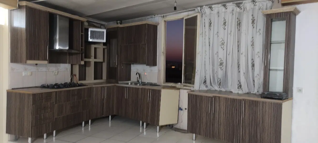 اجاره ورهن آپارتمان 70متری بهداری