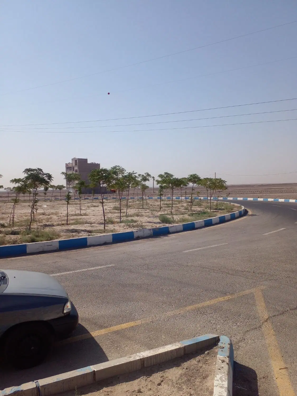 زمین ۱۸۰ متری اشکانیه