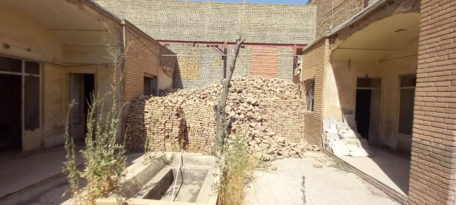 ۳۰۰ متری سند دار صباشهر شهریار با موقعیت استثنایی