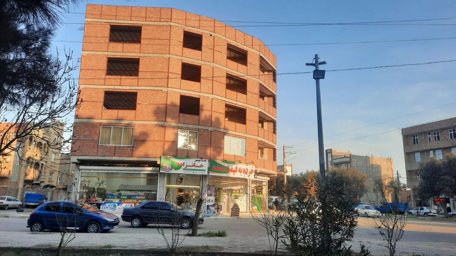 فروش ساختمان تجاری مسکونی