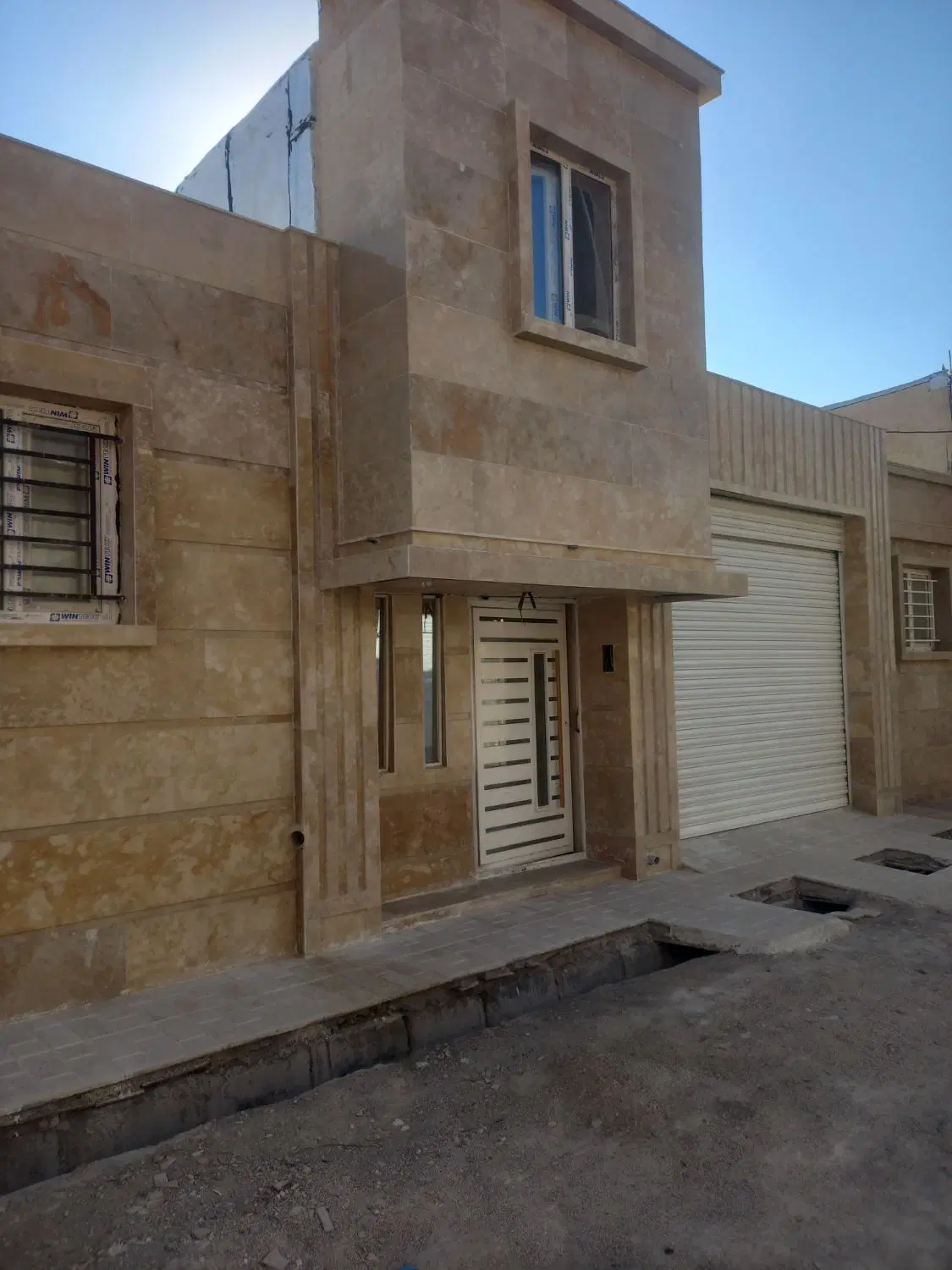 خانه ویلایی نوساز تکمیل شده،   فروش