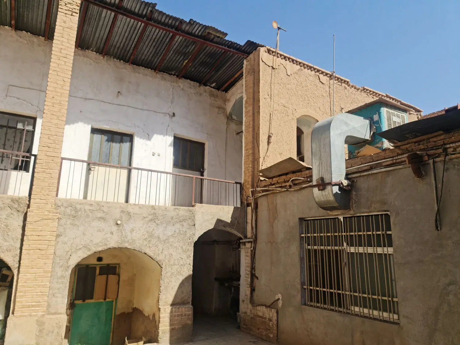 خانه قدیمی حکیم الهی